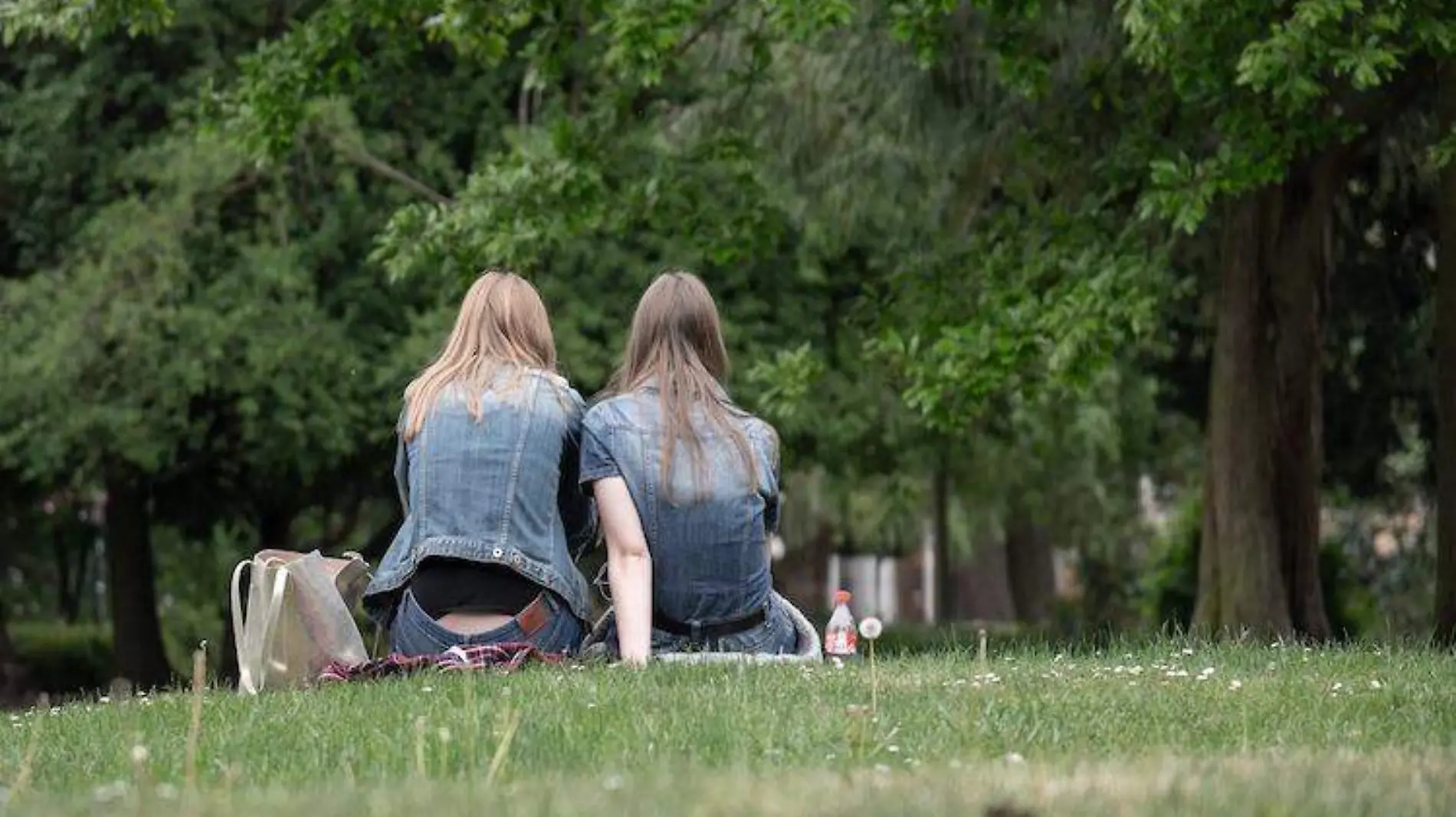 Mujeres Jóvenes